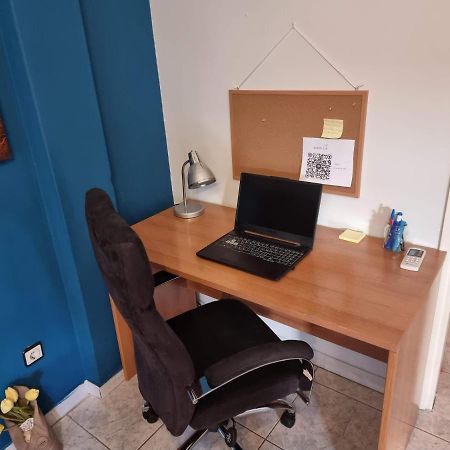 Ele - Charmy And Comfy Apartment Tesalonika Bagian luar foto