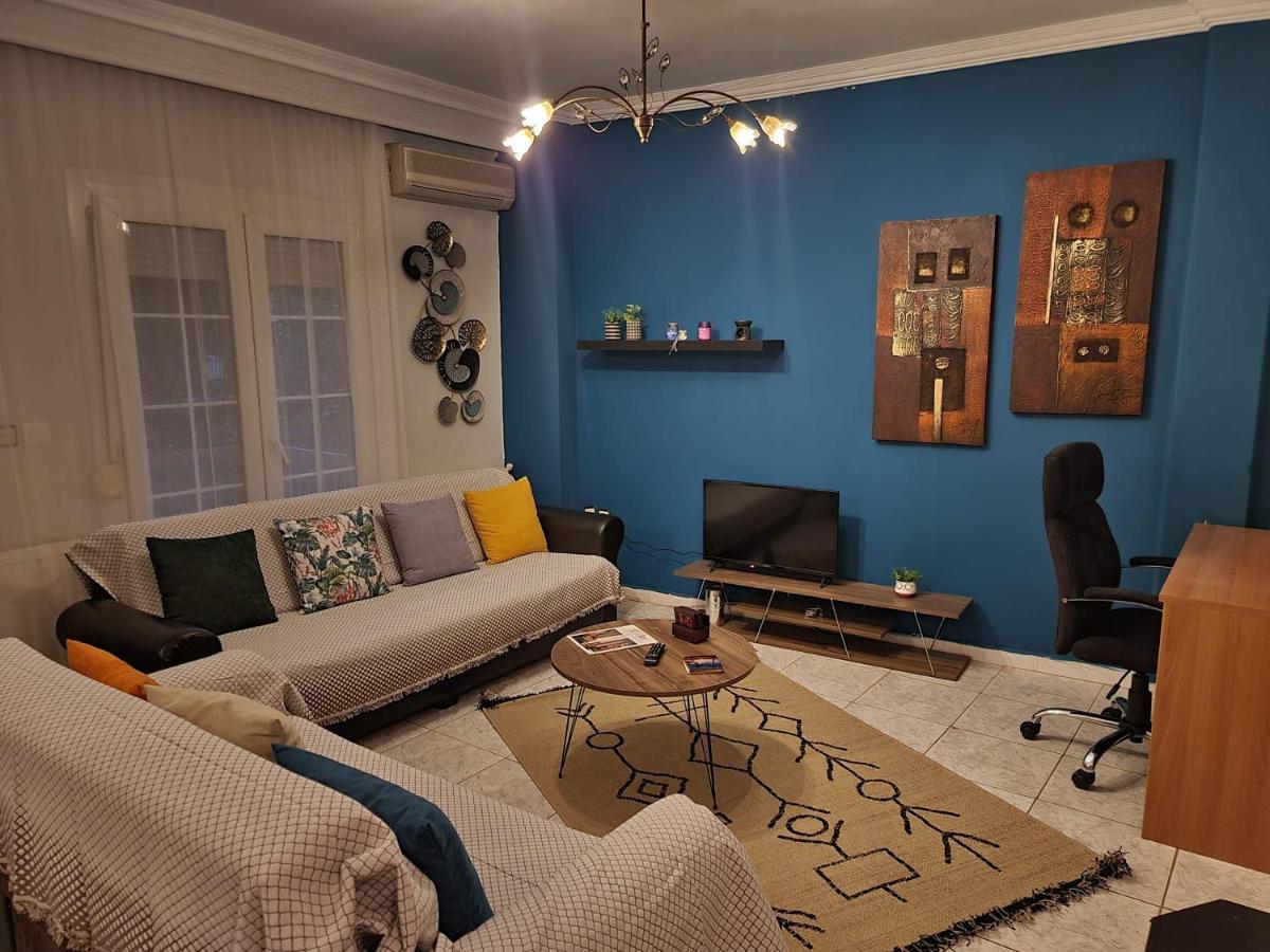Ele - Charmy And Comfy Apartment Tesalonika Bagian luar foto